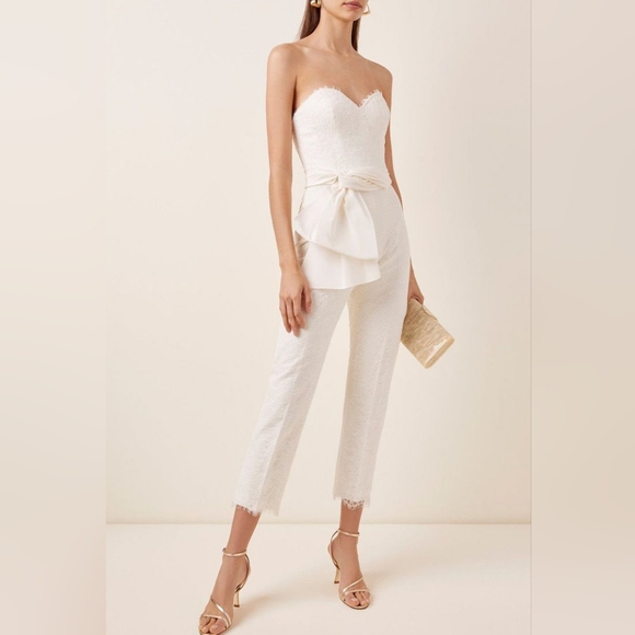 Carolina Herrera Pants - Sz 6 NWT $3990 Carolina Herrera Lourdes bridal lace jumpsuit with belt